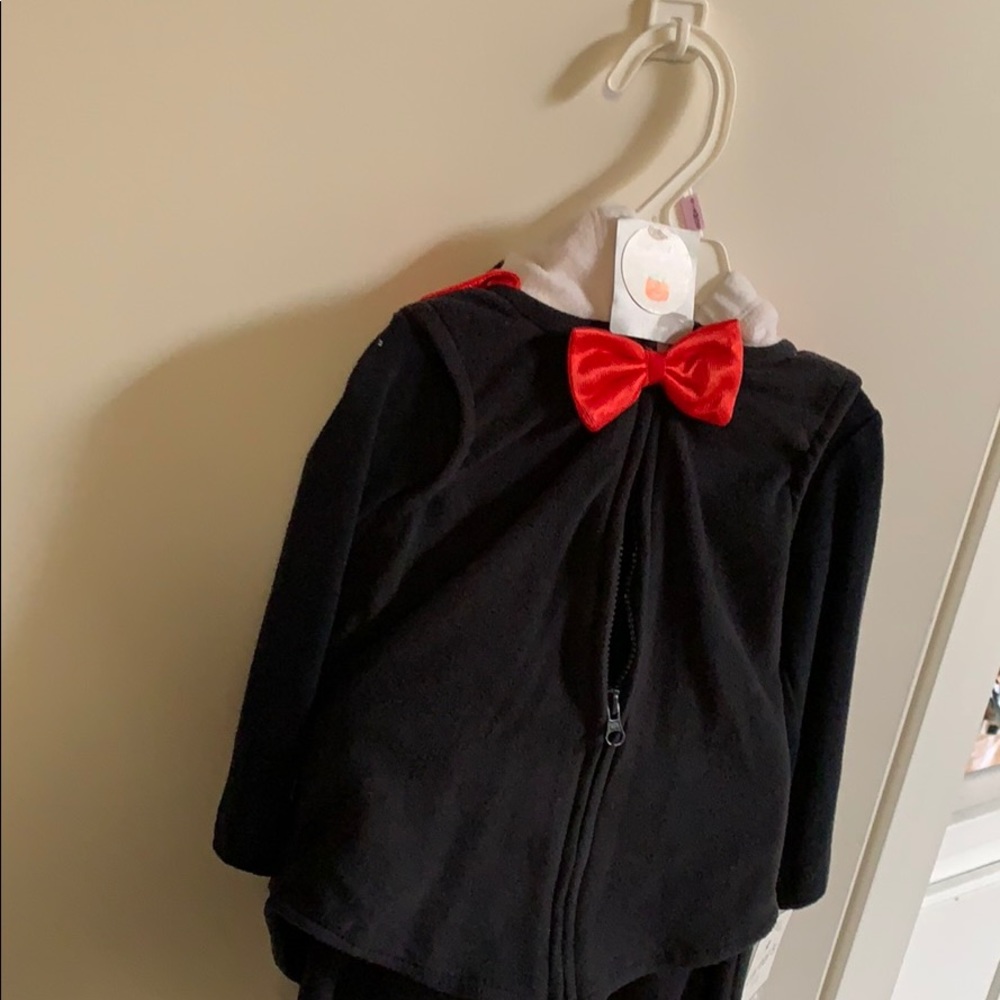 Carters Dracula costume 6-9 months NWT